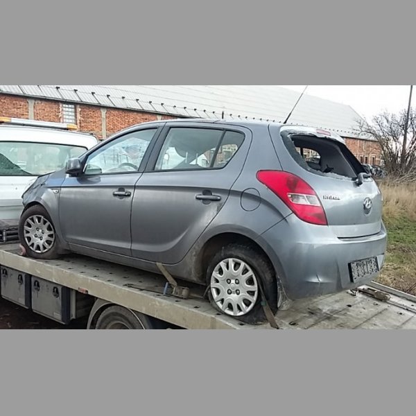 HYUNDAI i20 1.2 57 kw r.v.2009