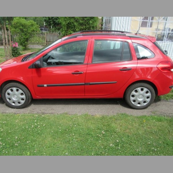 Clio combi 1.5 dci r.v.2008 nové v čr.po 1.maj.odpočet DPH.