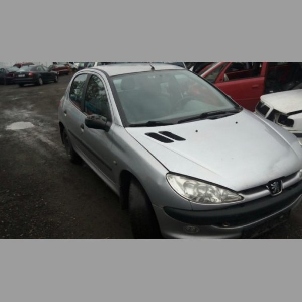 Náhradní díly Peugeot 206 1.1 ( HFZ ) 44kW r.2000