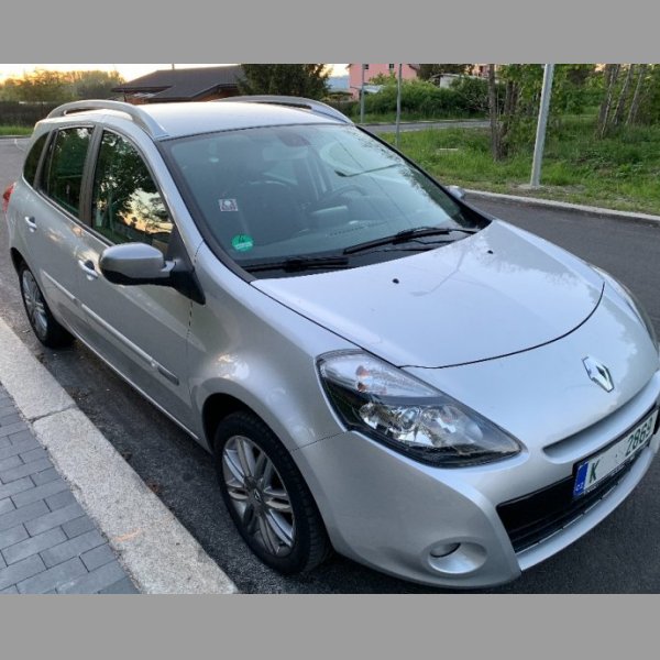 RENAULT CLIO GRANDTOUR NIGHT/DAY 1,2 TCE 76KW 112.000 KM