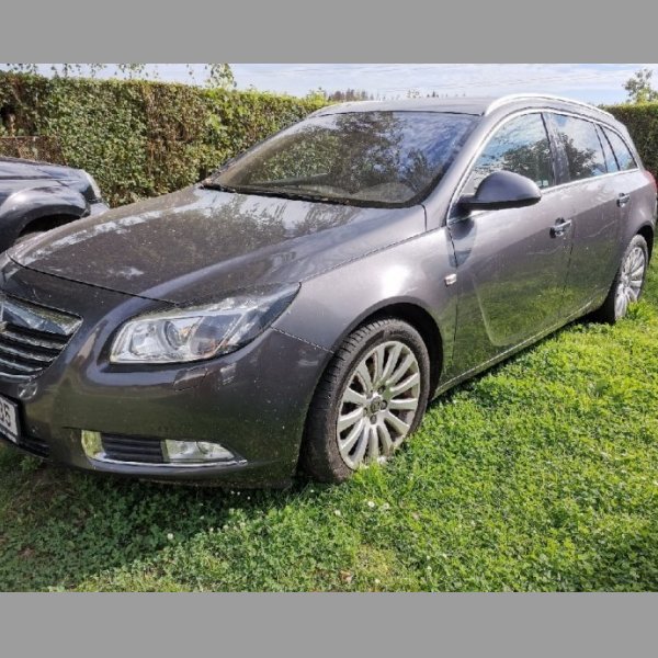 Opel Insignia 1.8i 16V combi, původ ČR