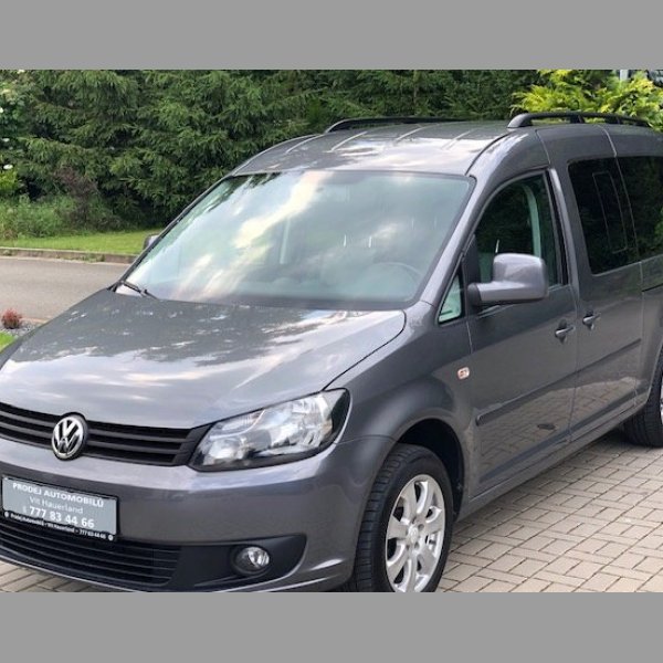 VW Caddy Maxi 1.6 TDi DSG BMT 7Míst Navi ALU Tažné PDC