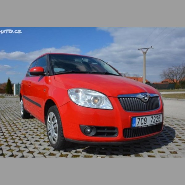 Koupim skoda octavia scout nebo volkswagen touran cross