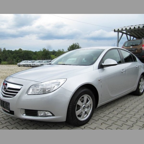 OPEL INSIGNIA 1.6i 16V,ALU,ZÁVĚS,PO 1. MAJITELI,JEN 34431KM